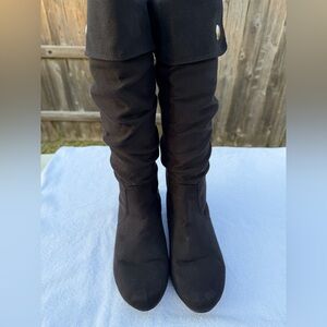 Pre Owned Black Women's Knee-High Boots